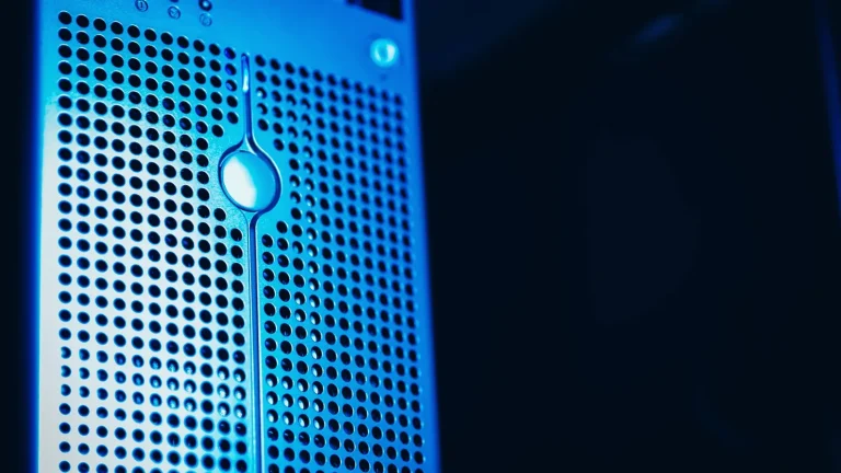 Cloudflare corrige un fallo en Containers que podía exponer datos residuales entre clientes