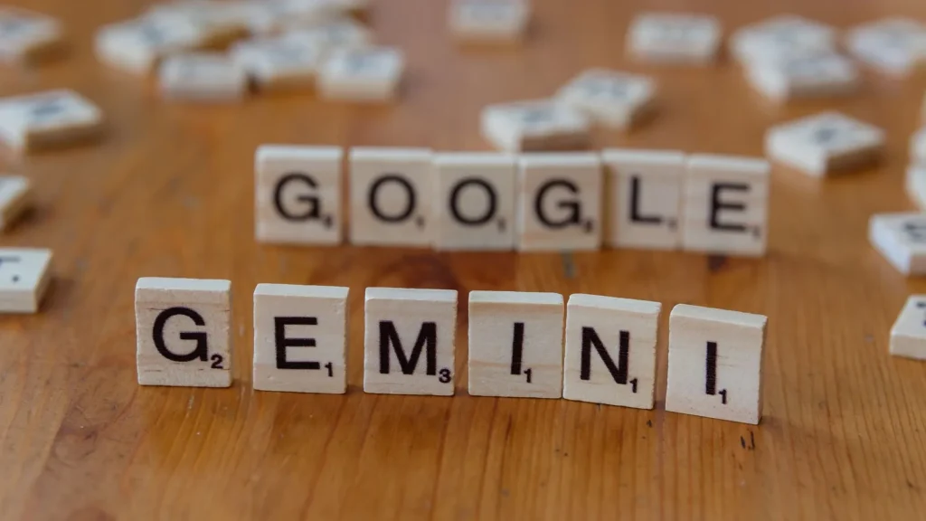 Fichas con las palabras Google y Gemini, relacionadas con Workspace Skills.