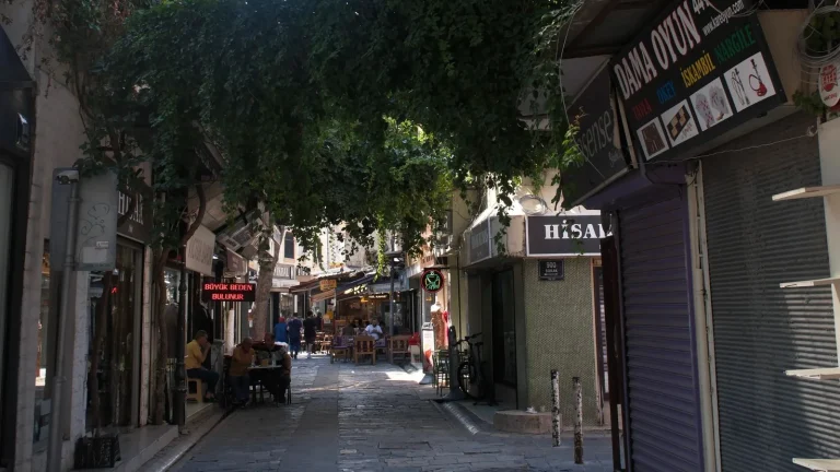 Lorca moviliza 2,8 millones en 66 negocios del casco histórico y mantiene más de 370 empleos