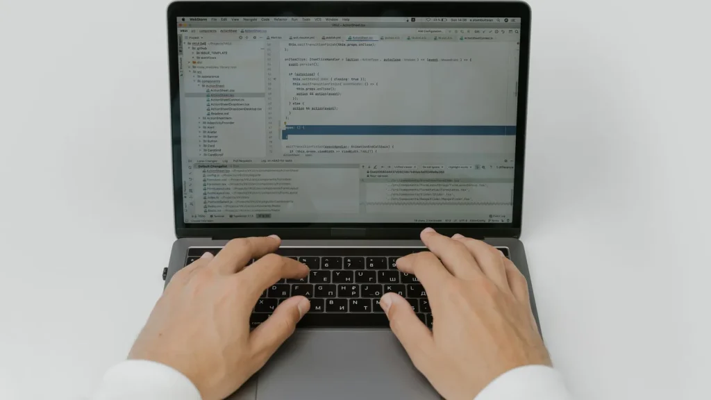 Panel técnico con datos de vulnerabilidades y API