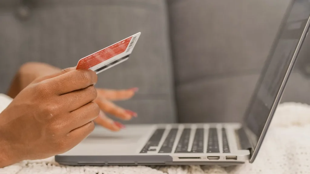 Direcciones internacionales y cuentas de cliente en ecommerce